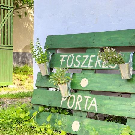 Fűszeres Porta Villa Mihalyfa Kültér fotó
