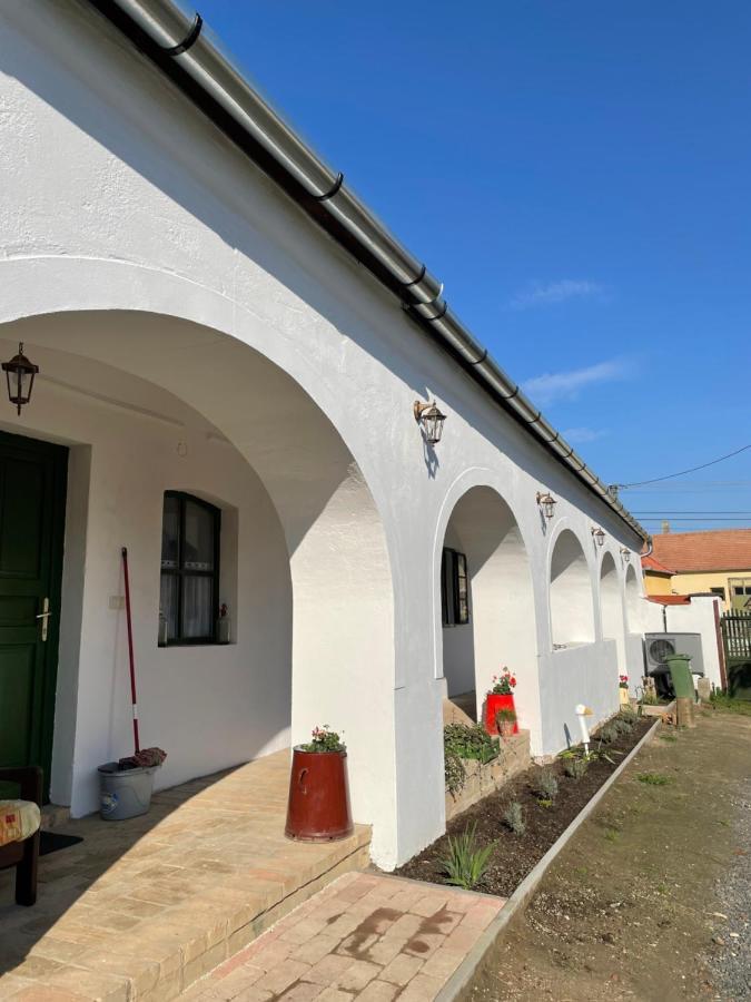Fűszeres Porta Villa Mihalyfa Kültér fotó
