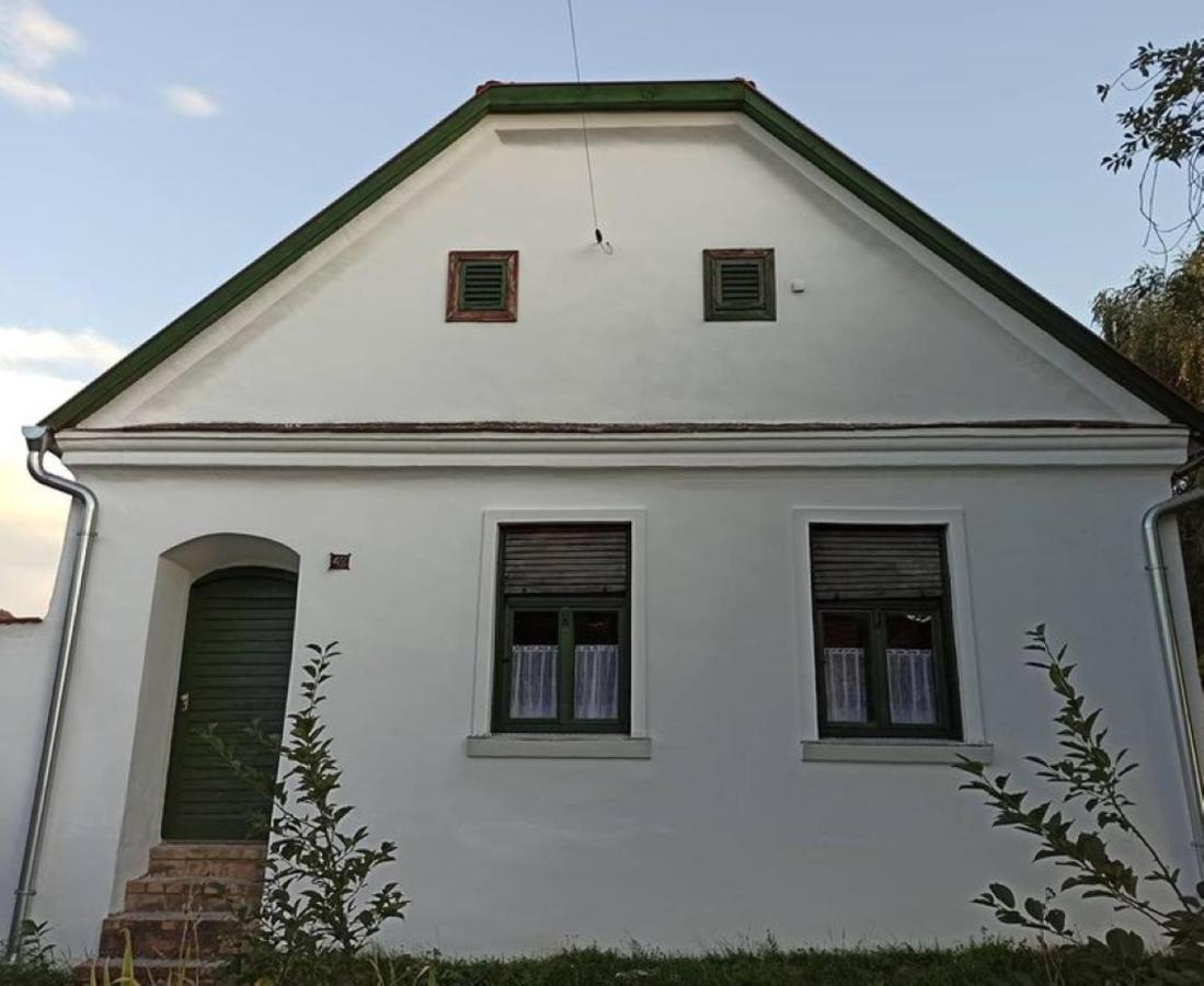 Fűszeres Porta Villa Mihalyfa Kültér fotó