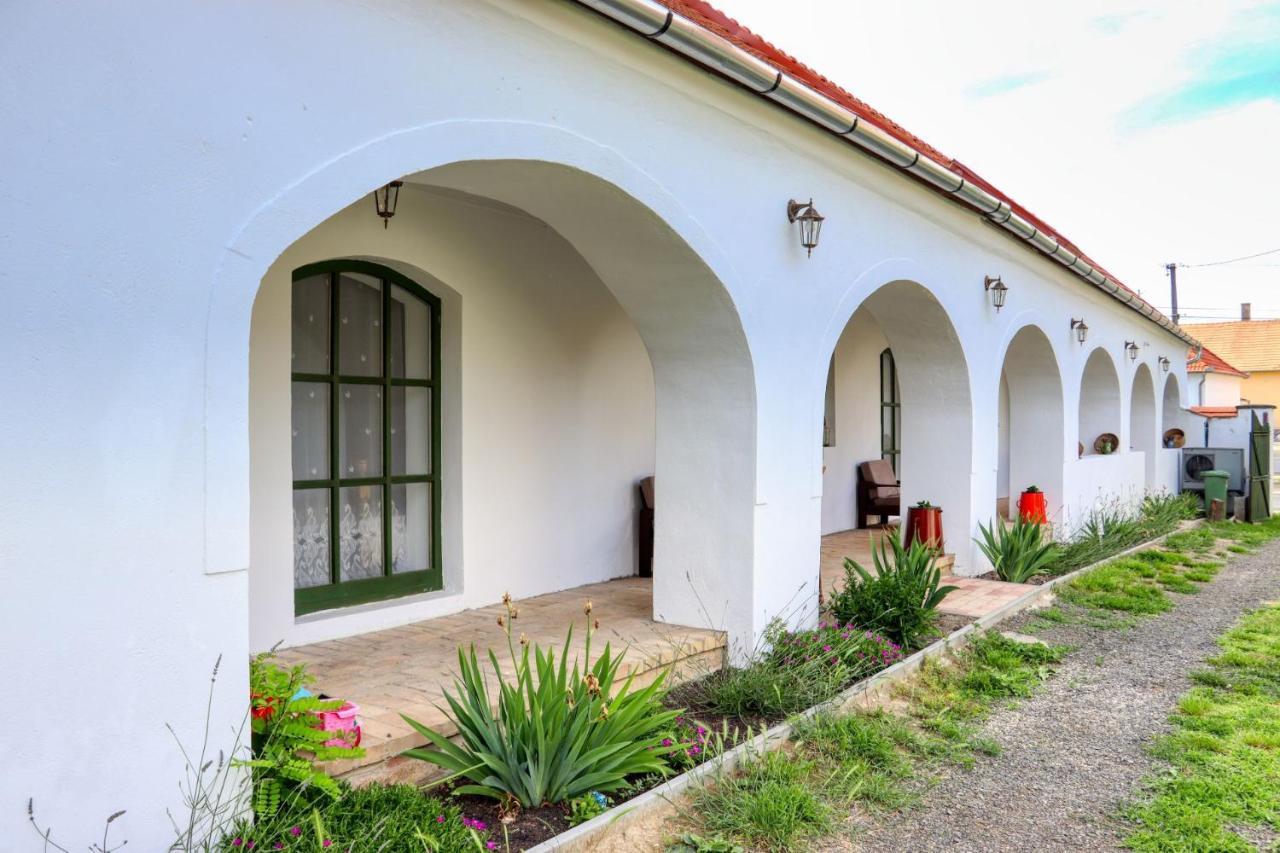 Fűszeres Porta Villa Mihalyfa Kültér fotó