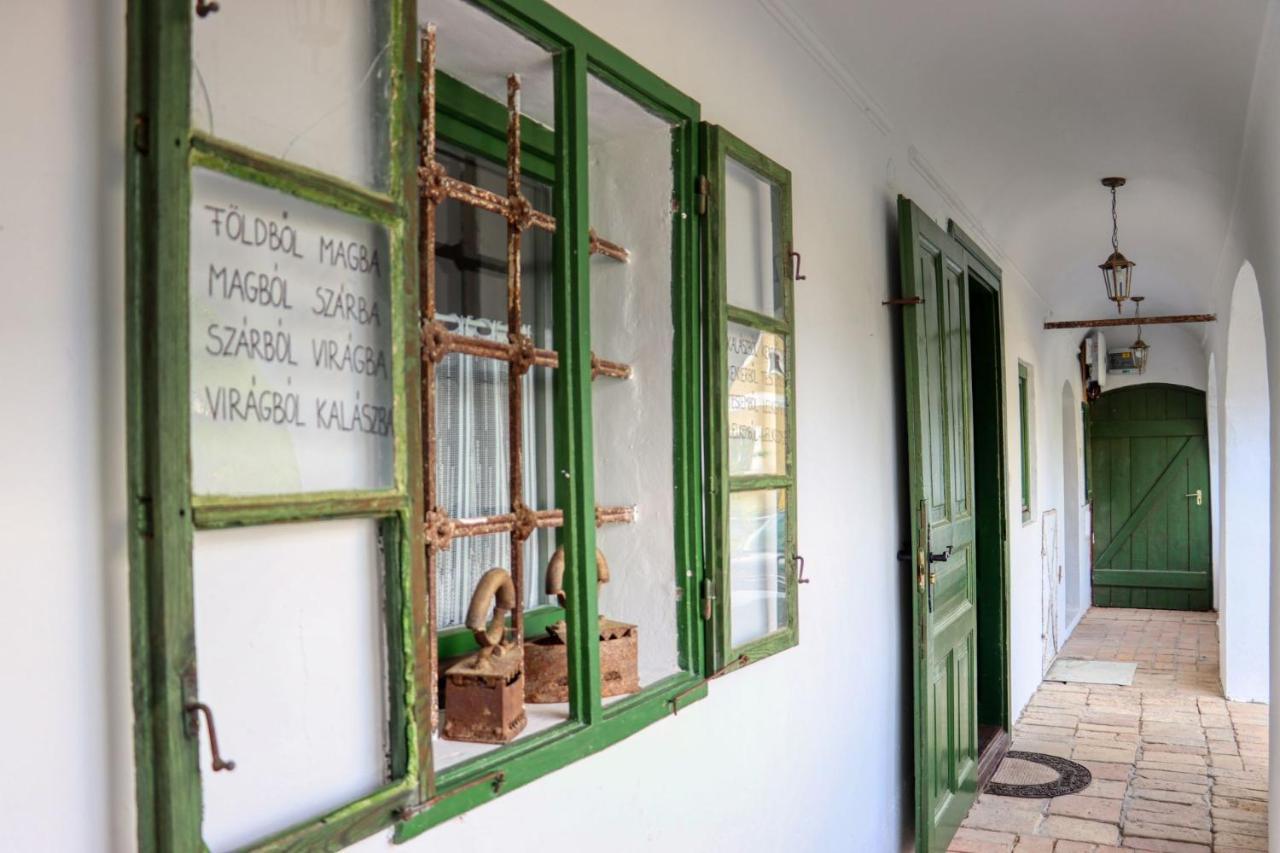 Fűszeres Porta Villa Mihalyfa Kültér fotó