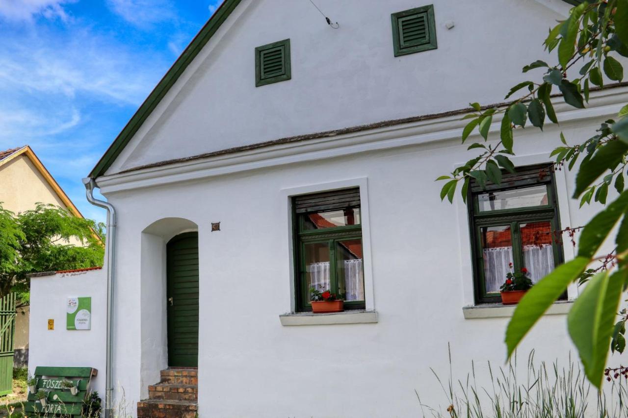 Fűszeres Porta Villa Mihalyfa Kültér fotó